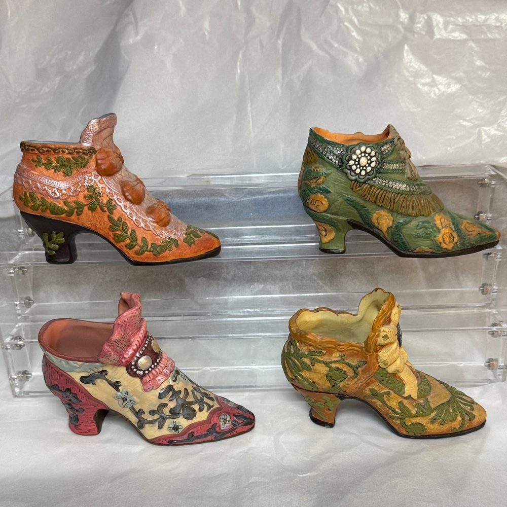 Vintage-Inspired Women's Shoes Set